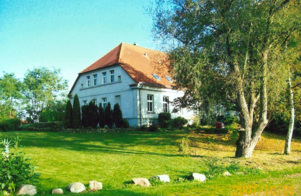 Ferienwohnung Gutshaus Alt-Jargenow Alt Jargenow Exterior foto