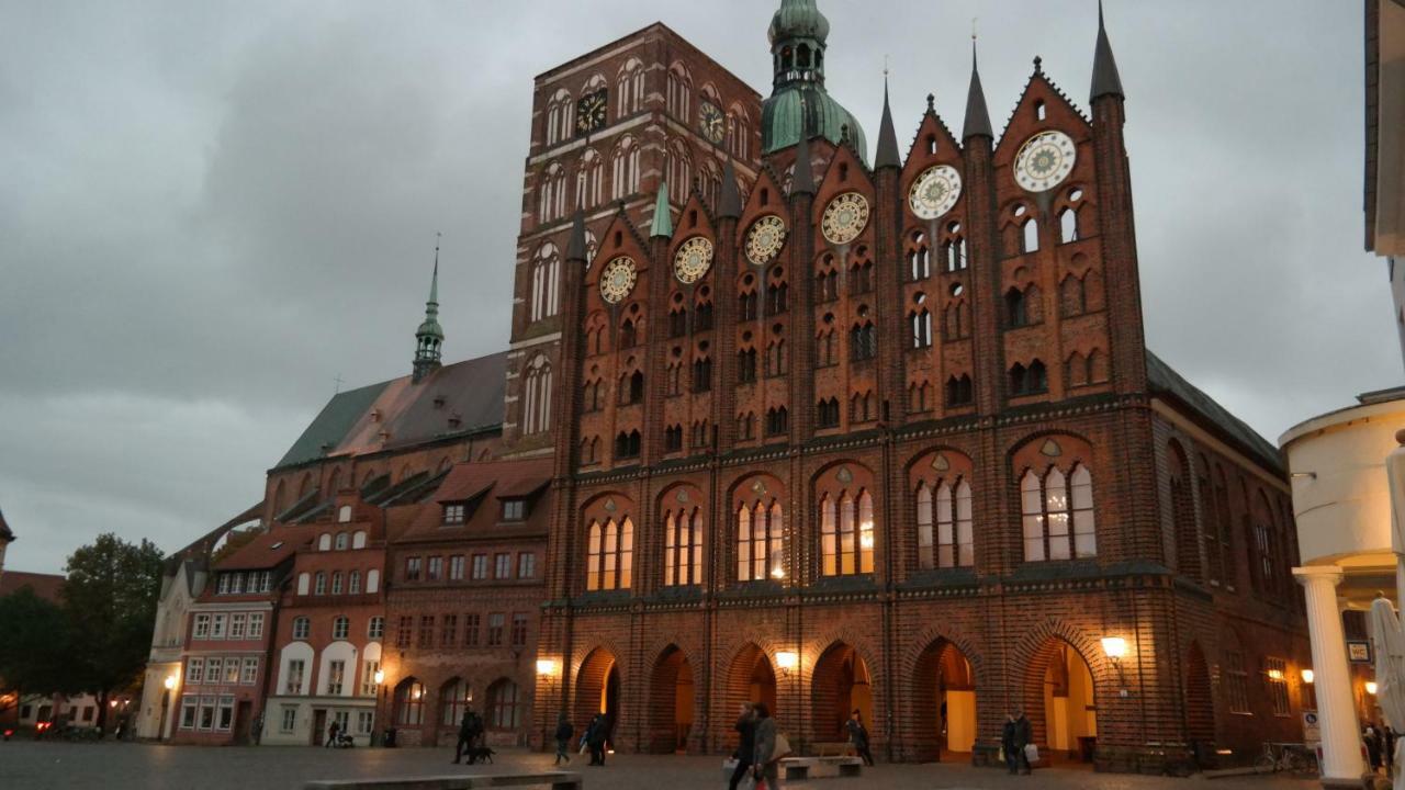 Ferienwohnung Gutshaus Alt-Jargenow Alt Jargenow Exterior foto